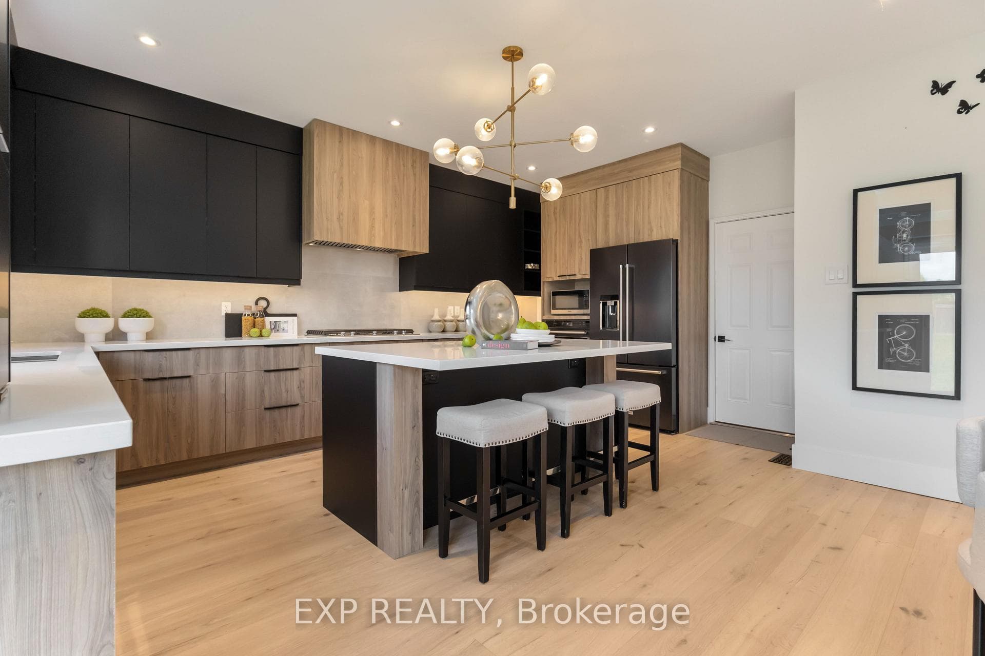127 Greenwood Road photo 21