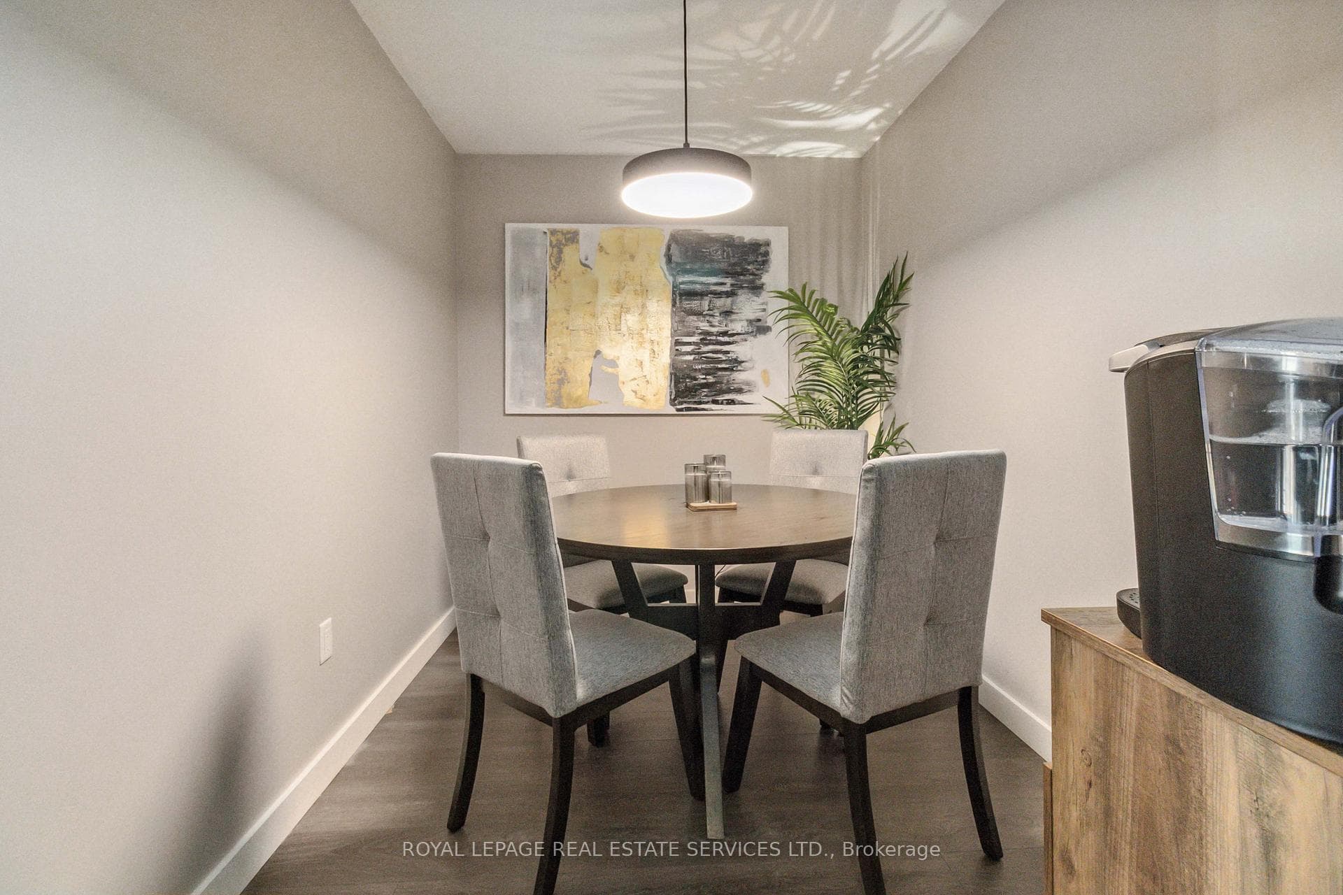 168 Sabina Drive Unit 302 photo 18