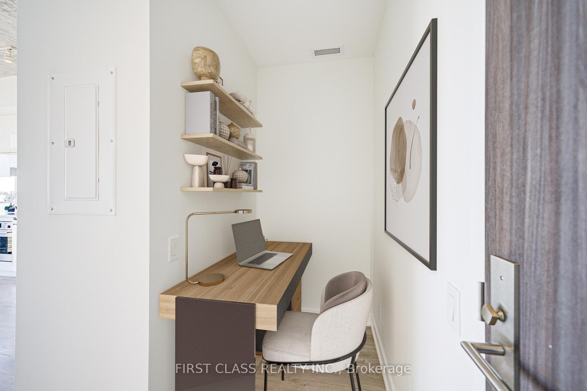 185 Roehampton Avenue Unit 1606 photo 9
