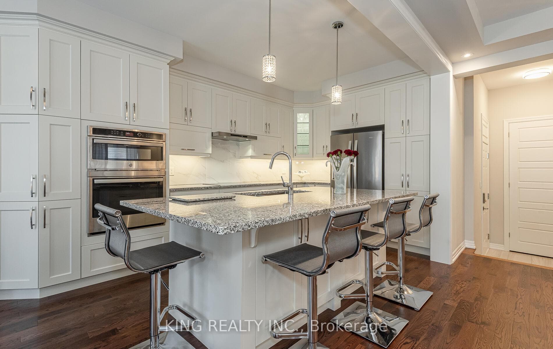 145 Marvin Avenue photo 13