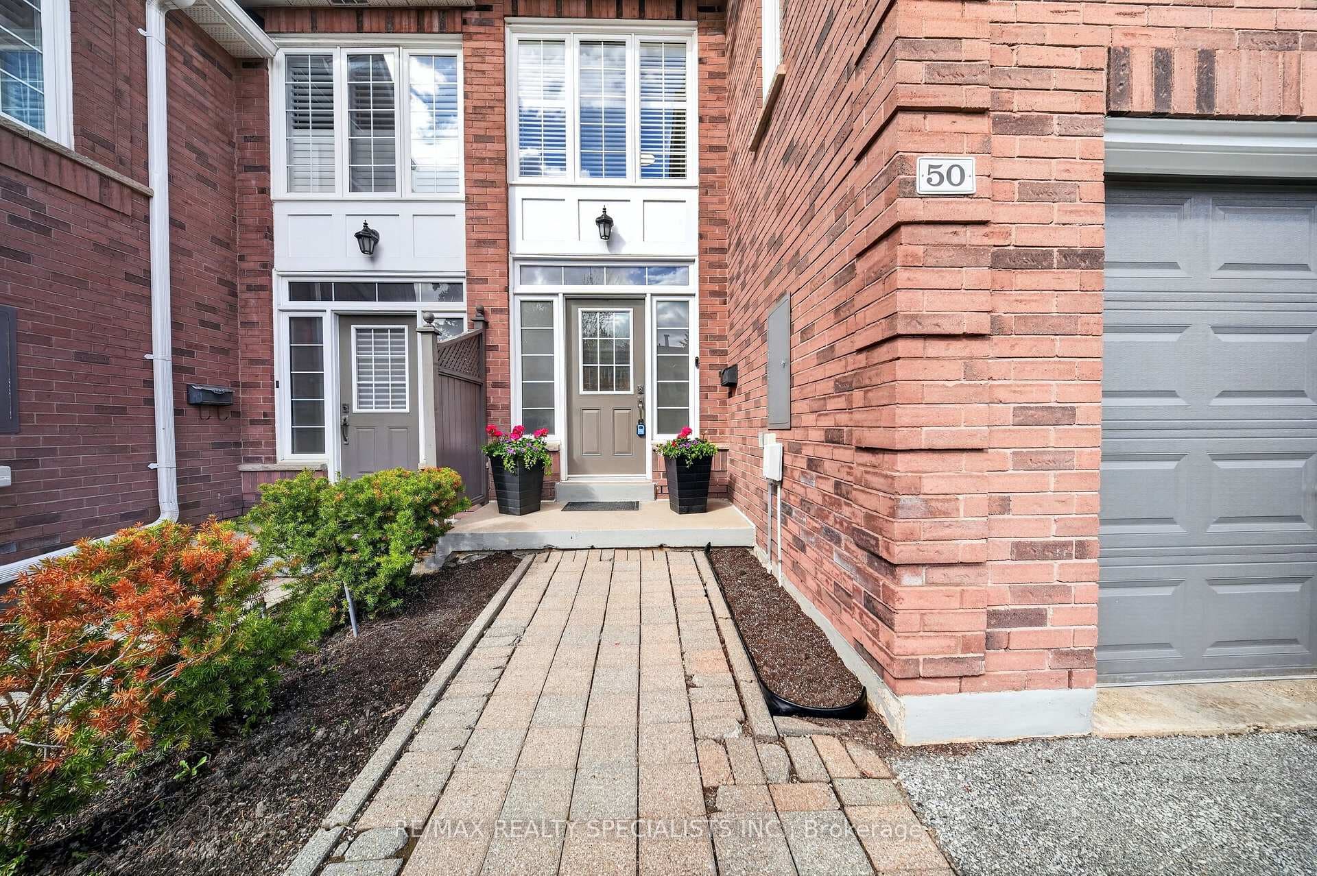 50 Lancewood Crescent photo 2