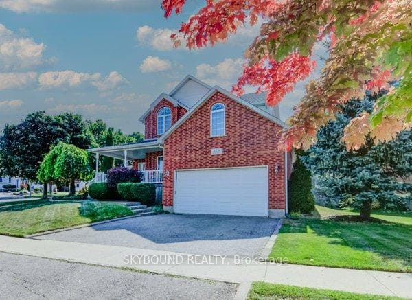 179 Bridgewater Crescent photo 2