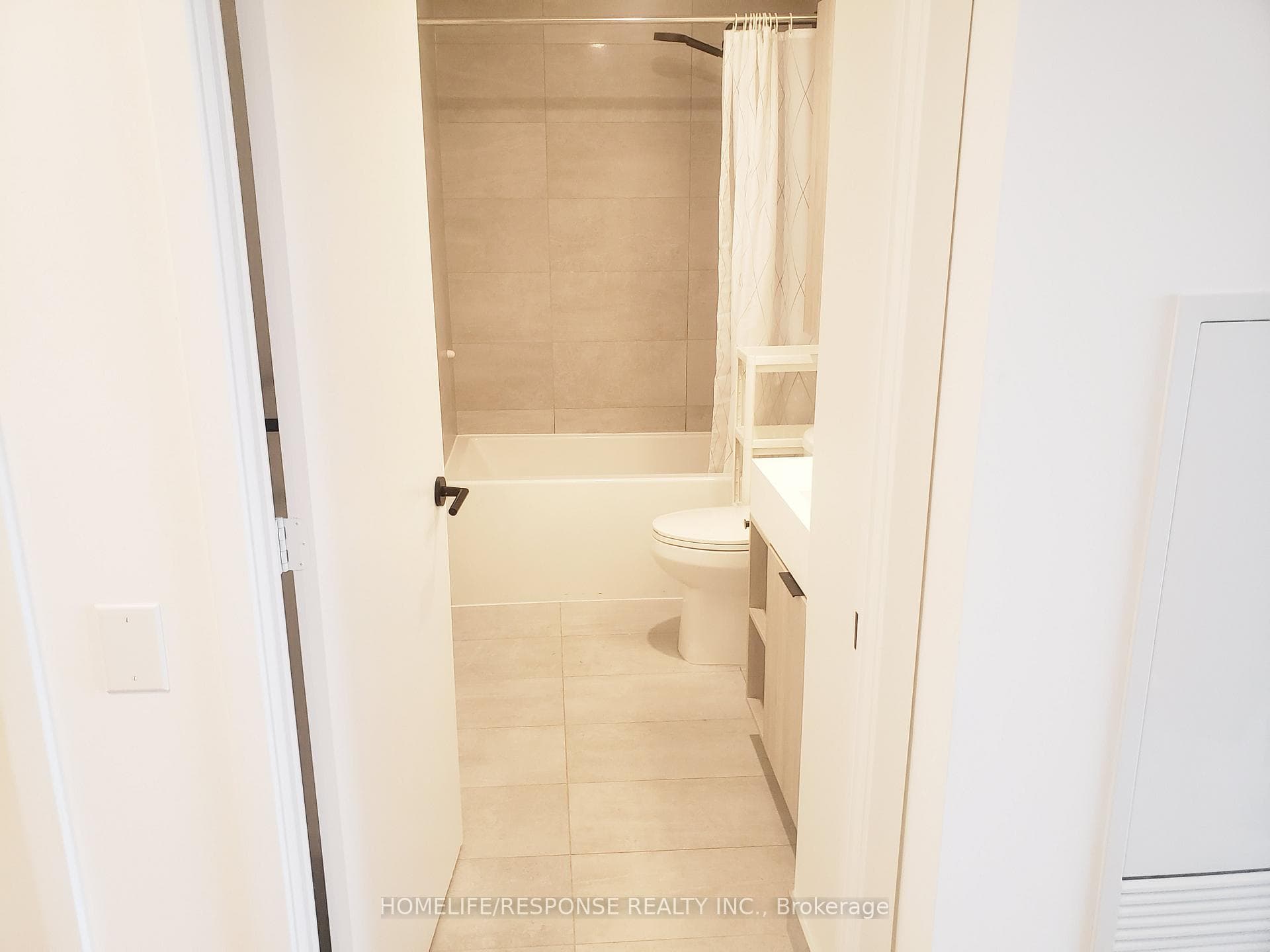 108 PETER Street Unit 4112 photo 16