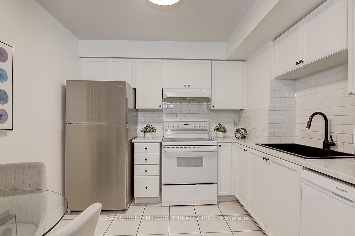 2627 Mccowan Road Unit 605 photo 8