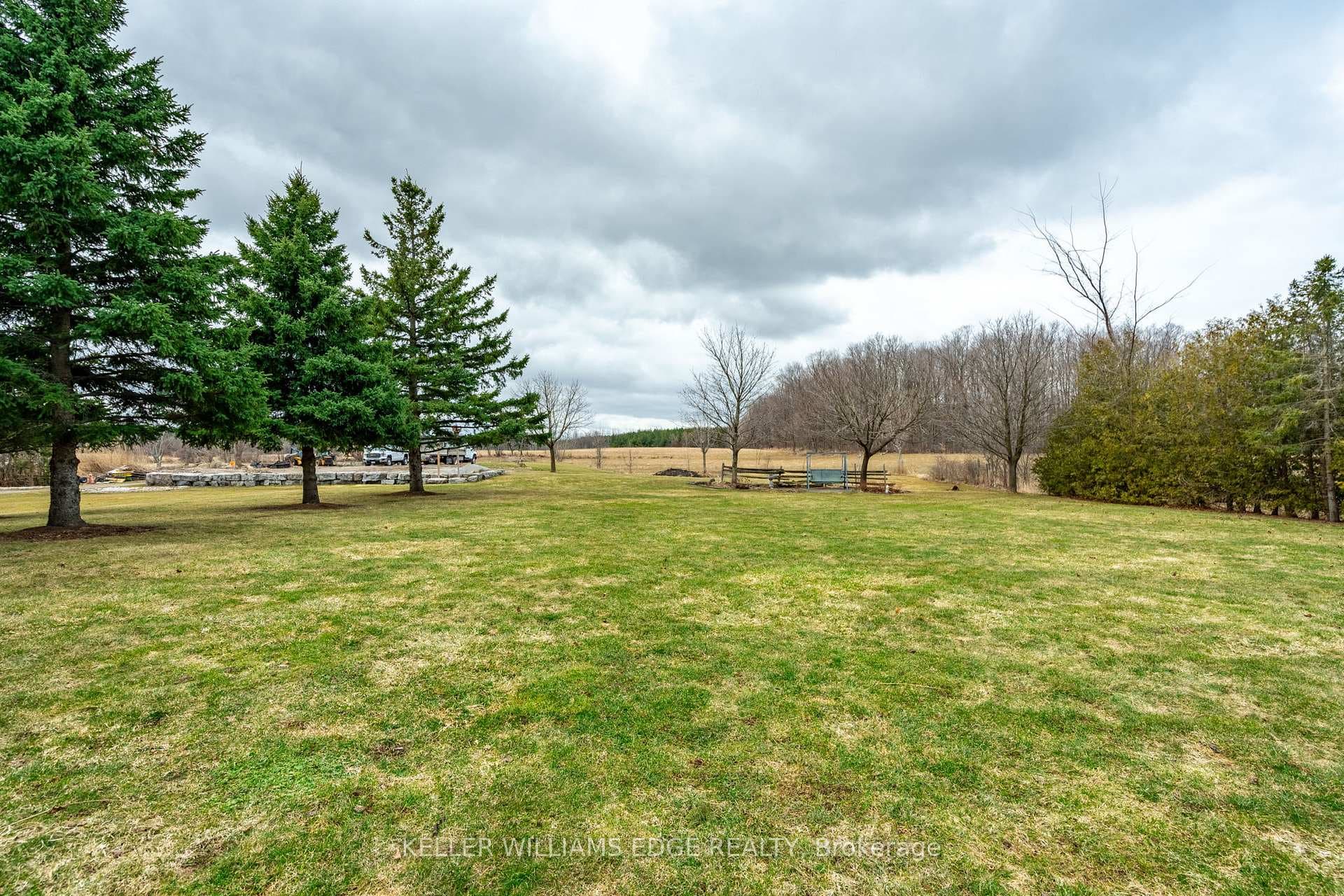 4366 Guelph Line photo 41