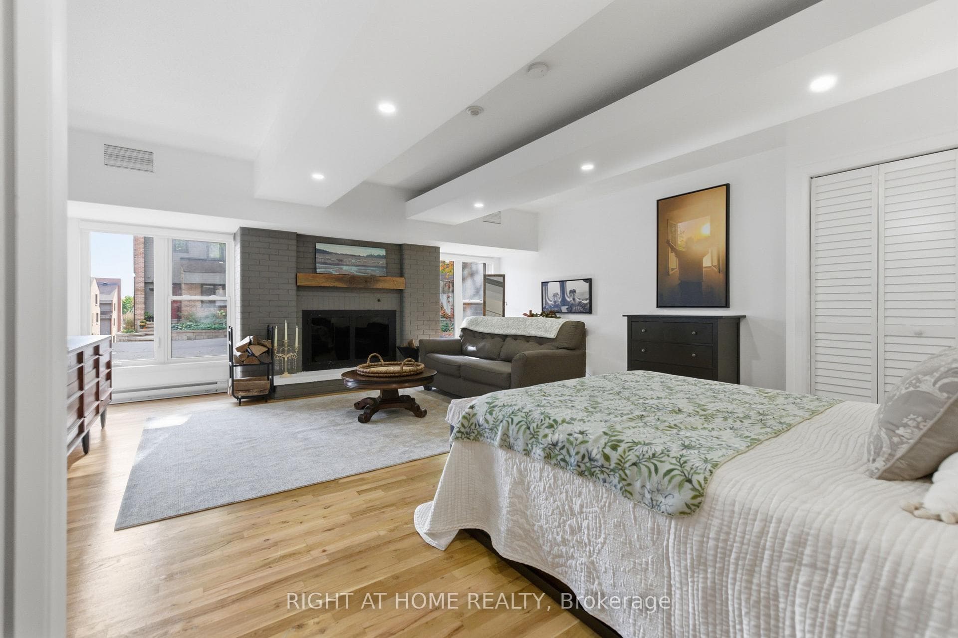 Oversized primary bedroom w/ wood burning fireplac