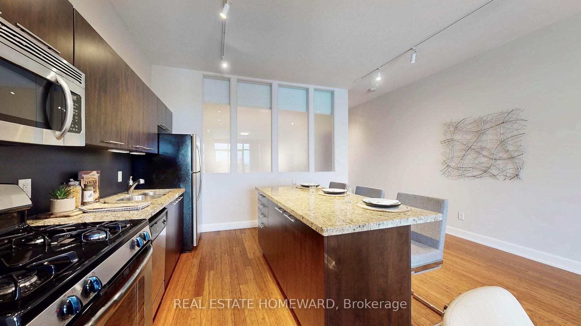 160 Fallingbrook Road Unit 304 photo 14
