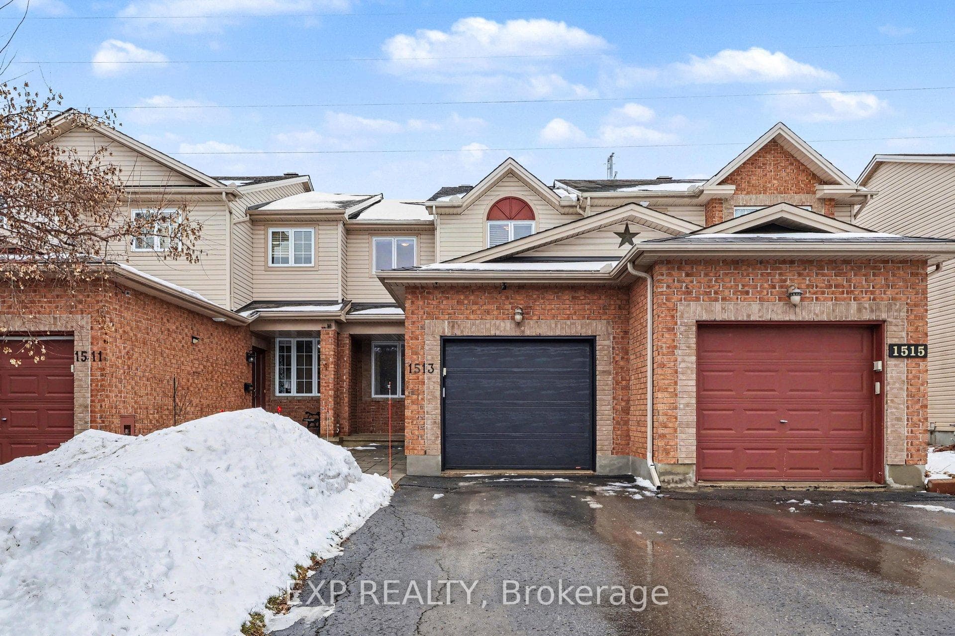Extra long driveway, Landscaped entrance