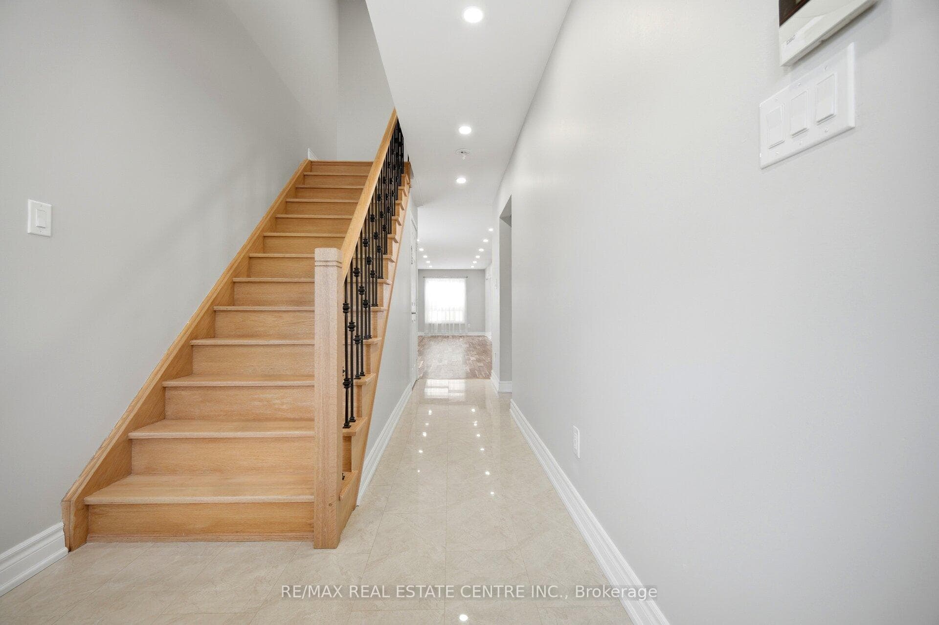 31 Spicebush Terrace photo 4