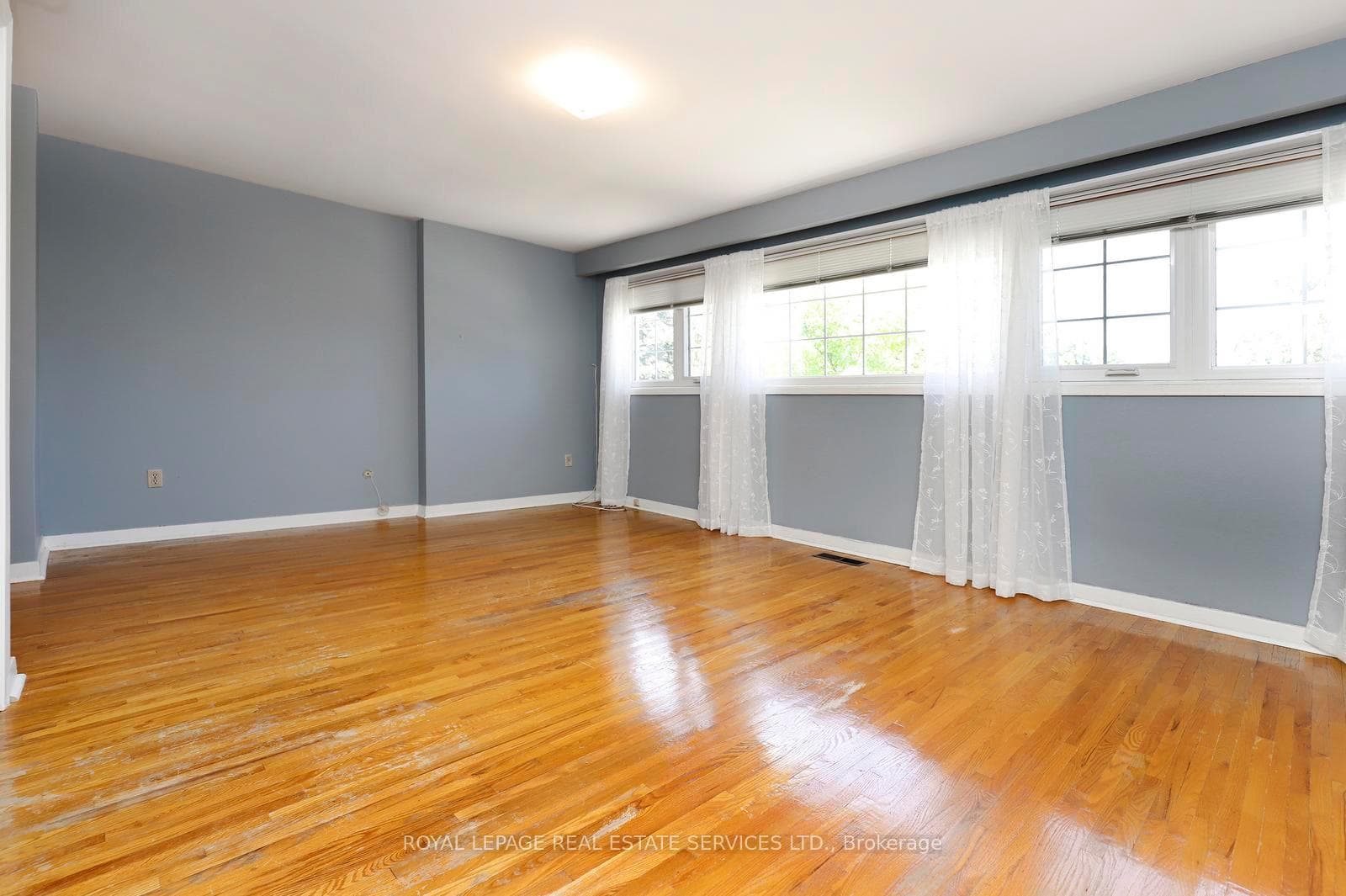 1492 Hillgrove Road photo 26