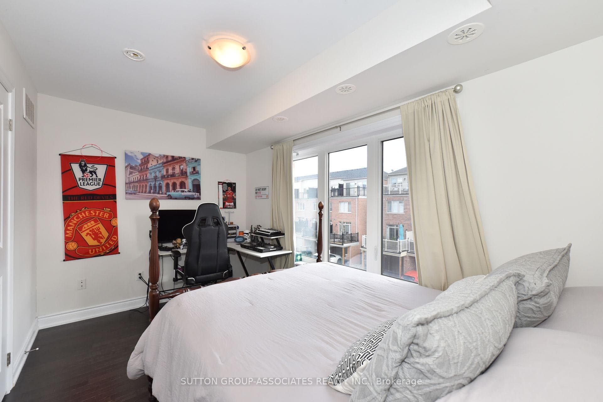 189 Norseman Street Unit 3 photo 31