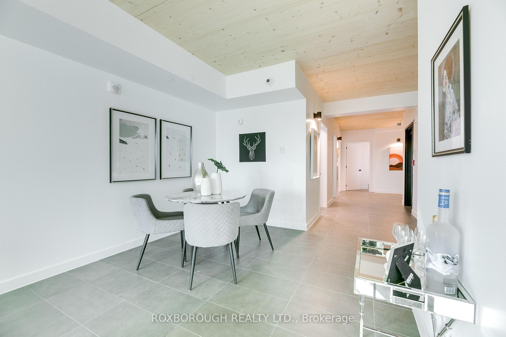 1598 Queen Street Unit 201 photo 17