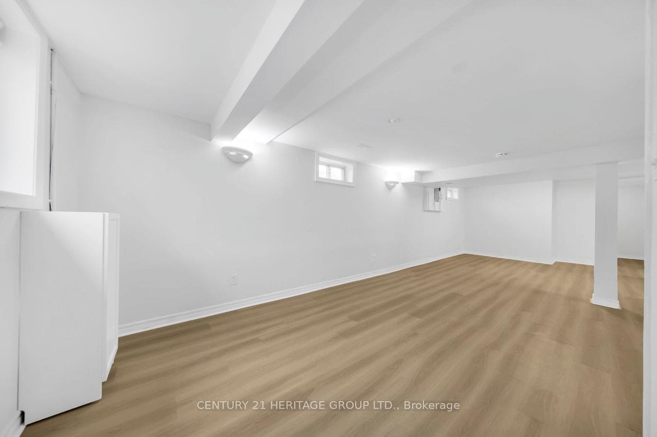 302 Avenue Road Unit Bsmt photo 4