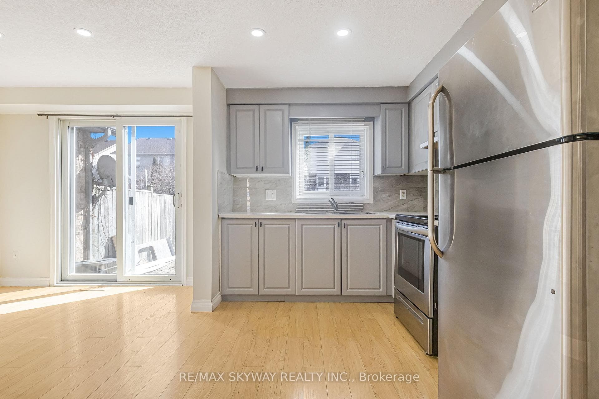 248 Activa Avenue photo 15