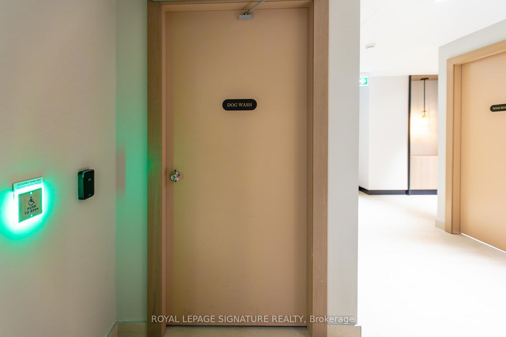 117 Broadway Avenue Unit 1613 photo 33