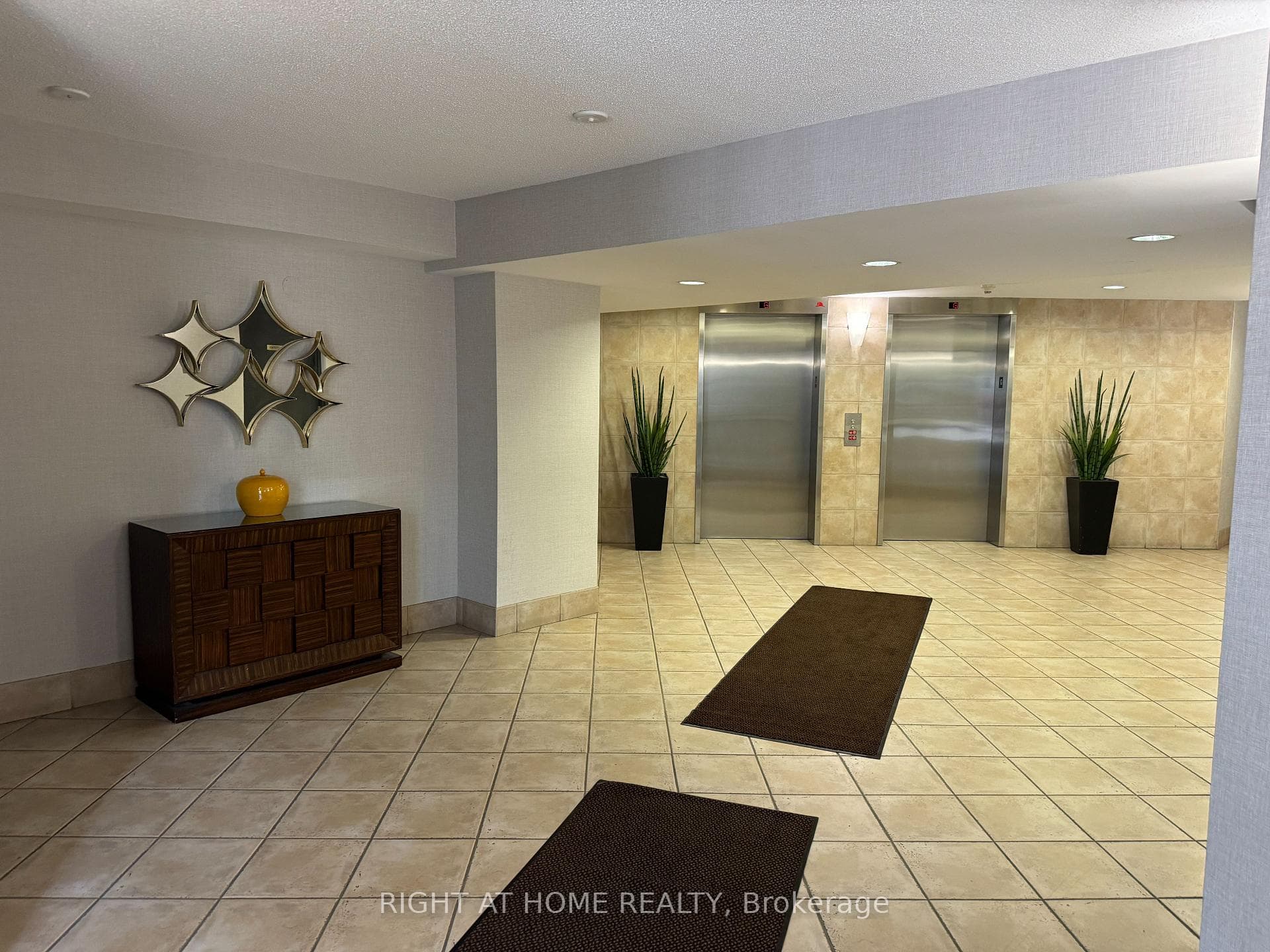 300 Balliol Street Unit 810 photo 30
