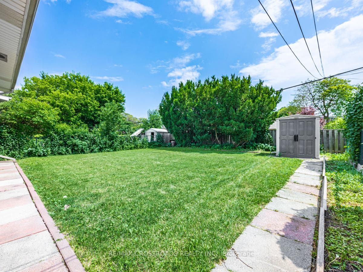 22 Araman Drive photo 36