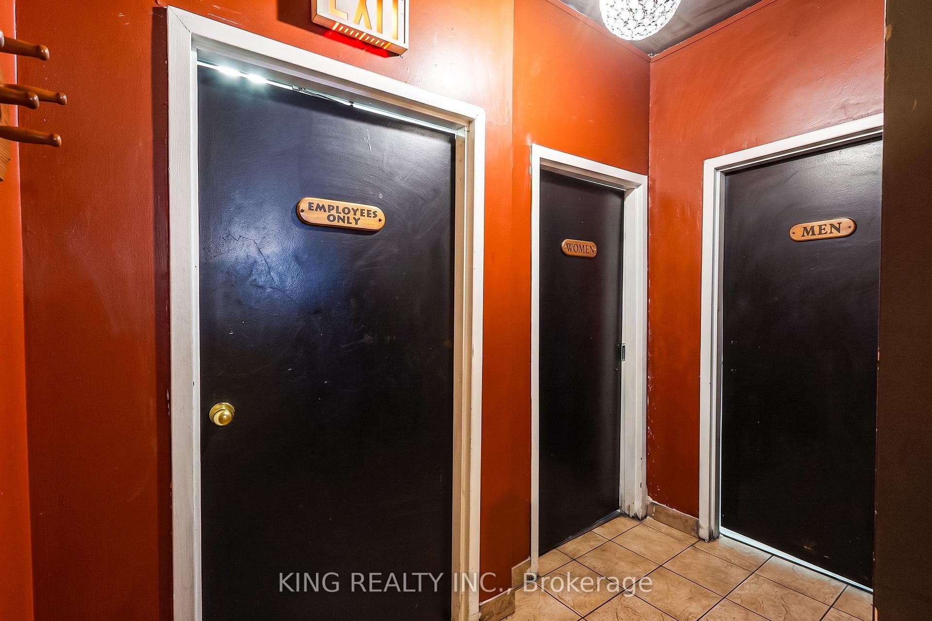 625 TALBOT Street photo 36