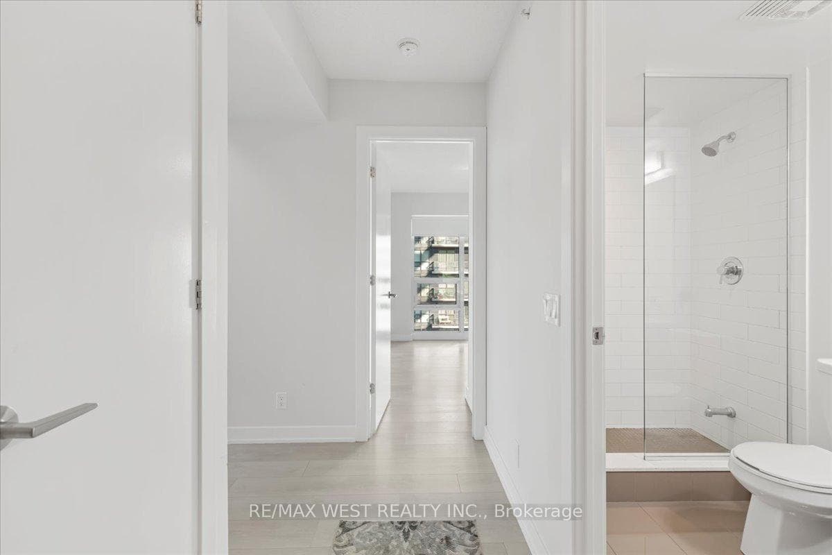 2220 Lake Shore Boulevard Unit 1207 photo 5