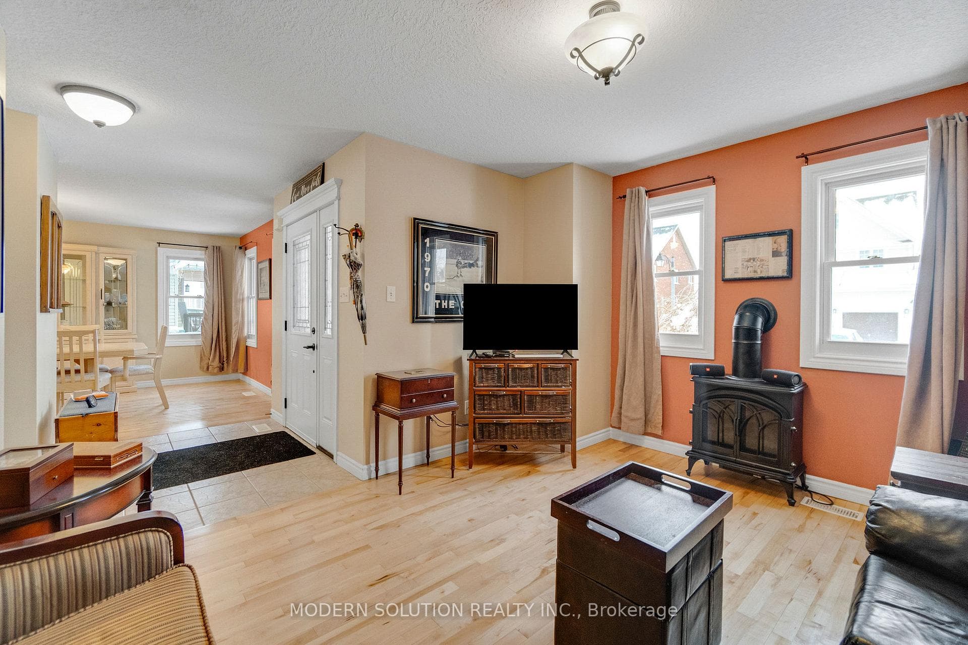 187 Milne Place photo 8
