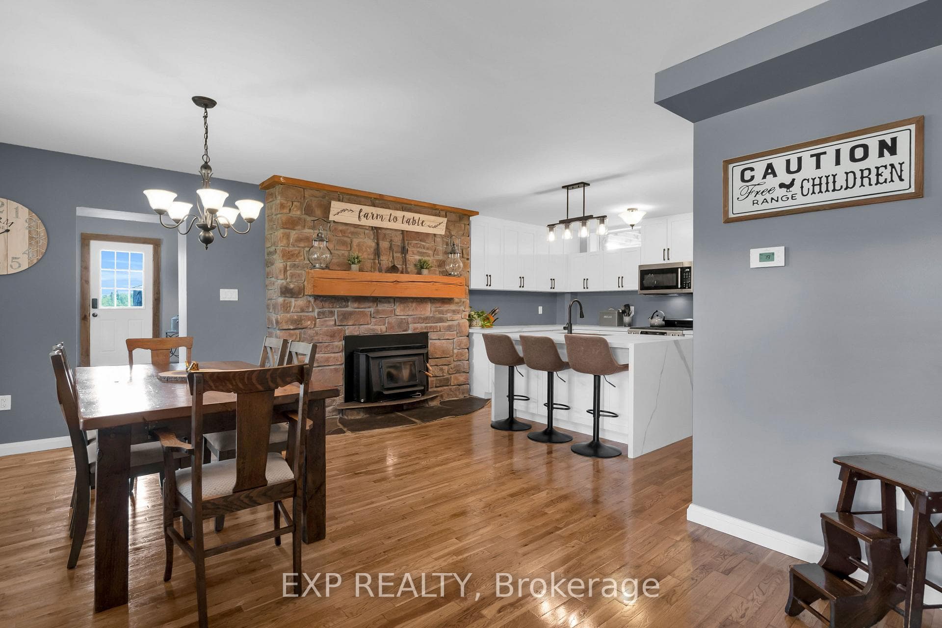 220 Lakeridge Road photo 15
