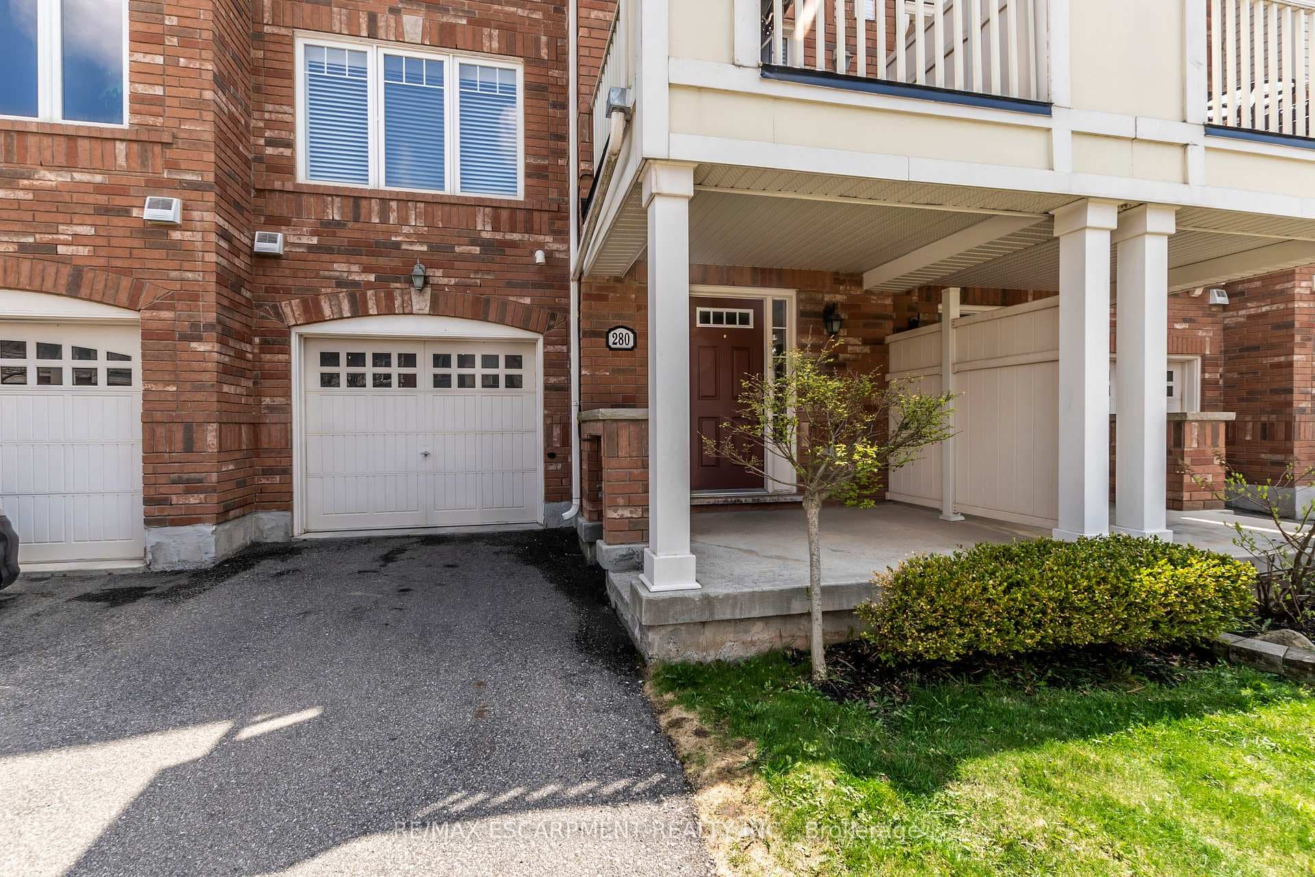 280 Wetenhall Landing photo 4