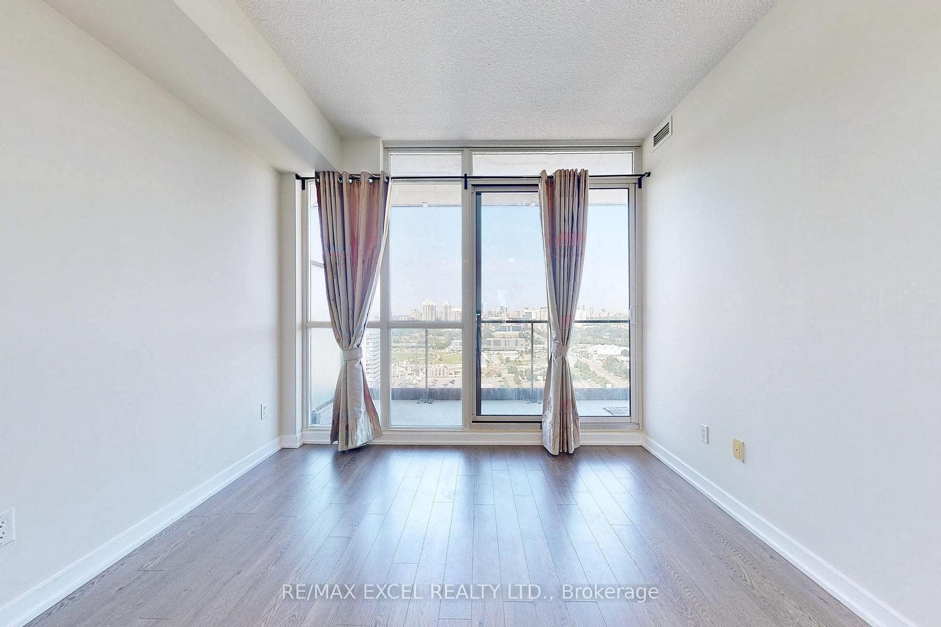 33 Singer Court Unit 2906 photo 6