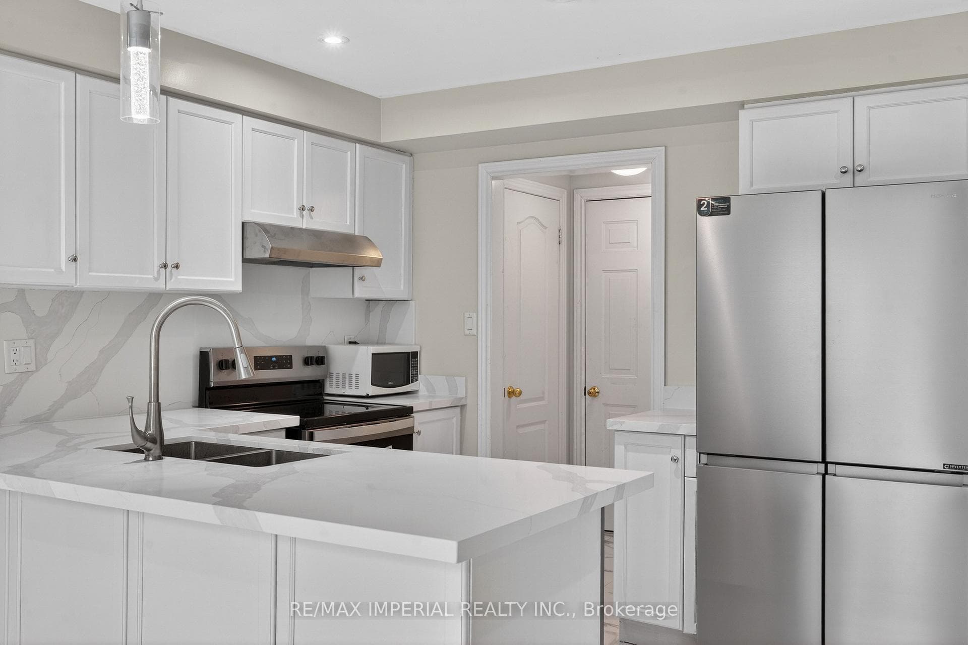 103 Ferdinand Avenue photo 21