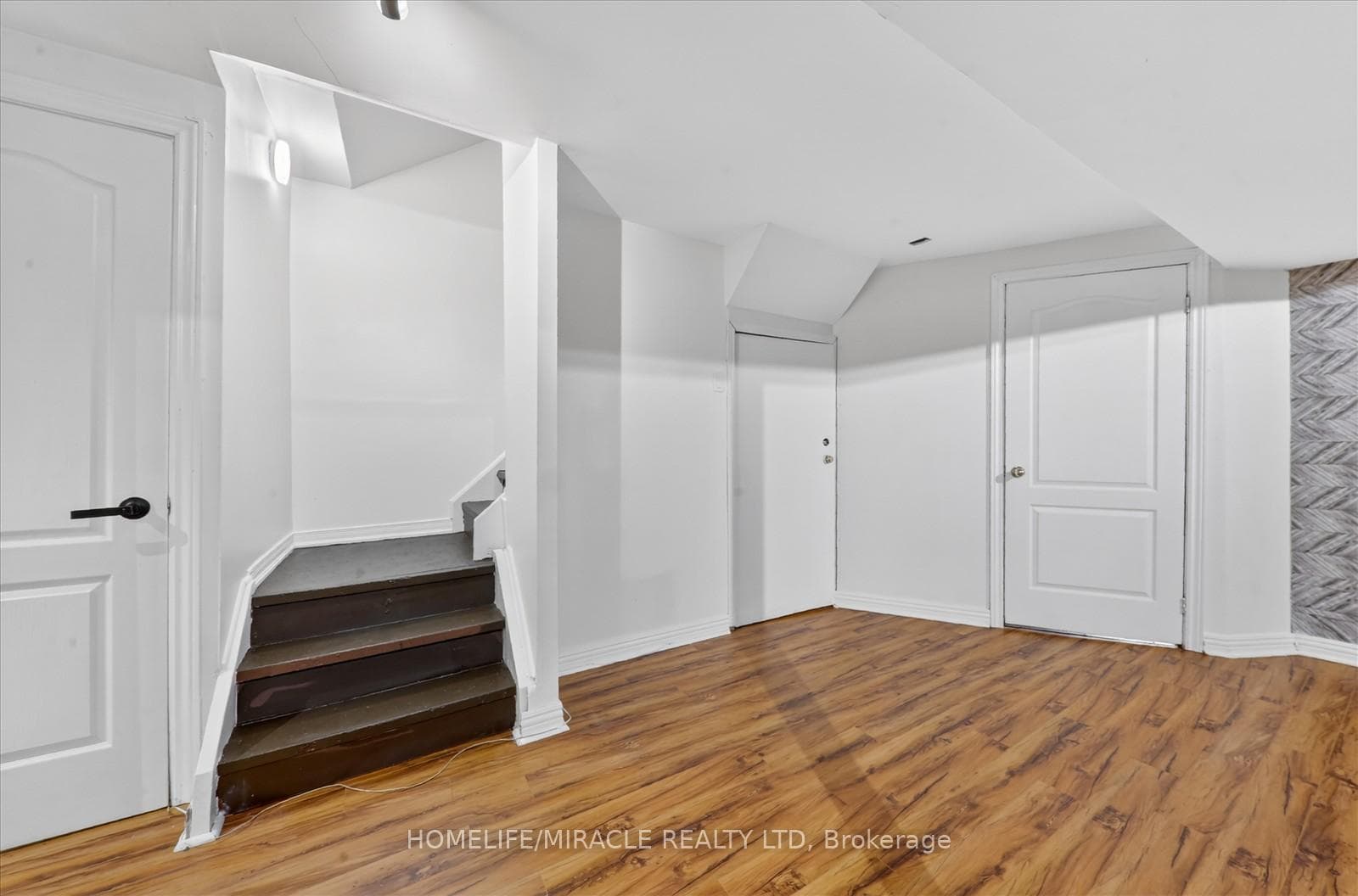 88 Reed Drive photo 12