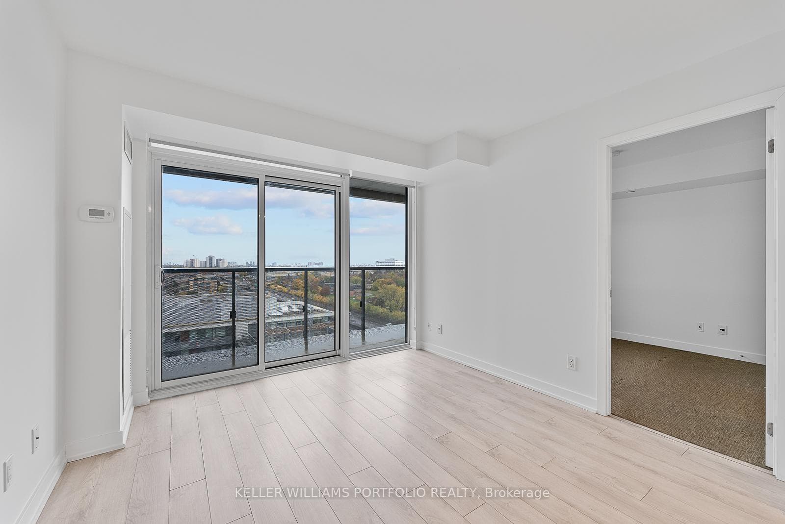 120 Varna Drive Unit 1302 photo 6