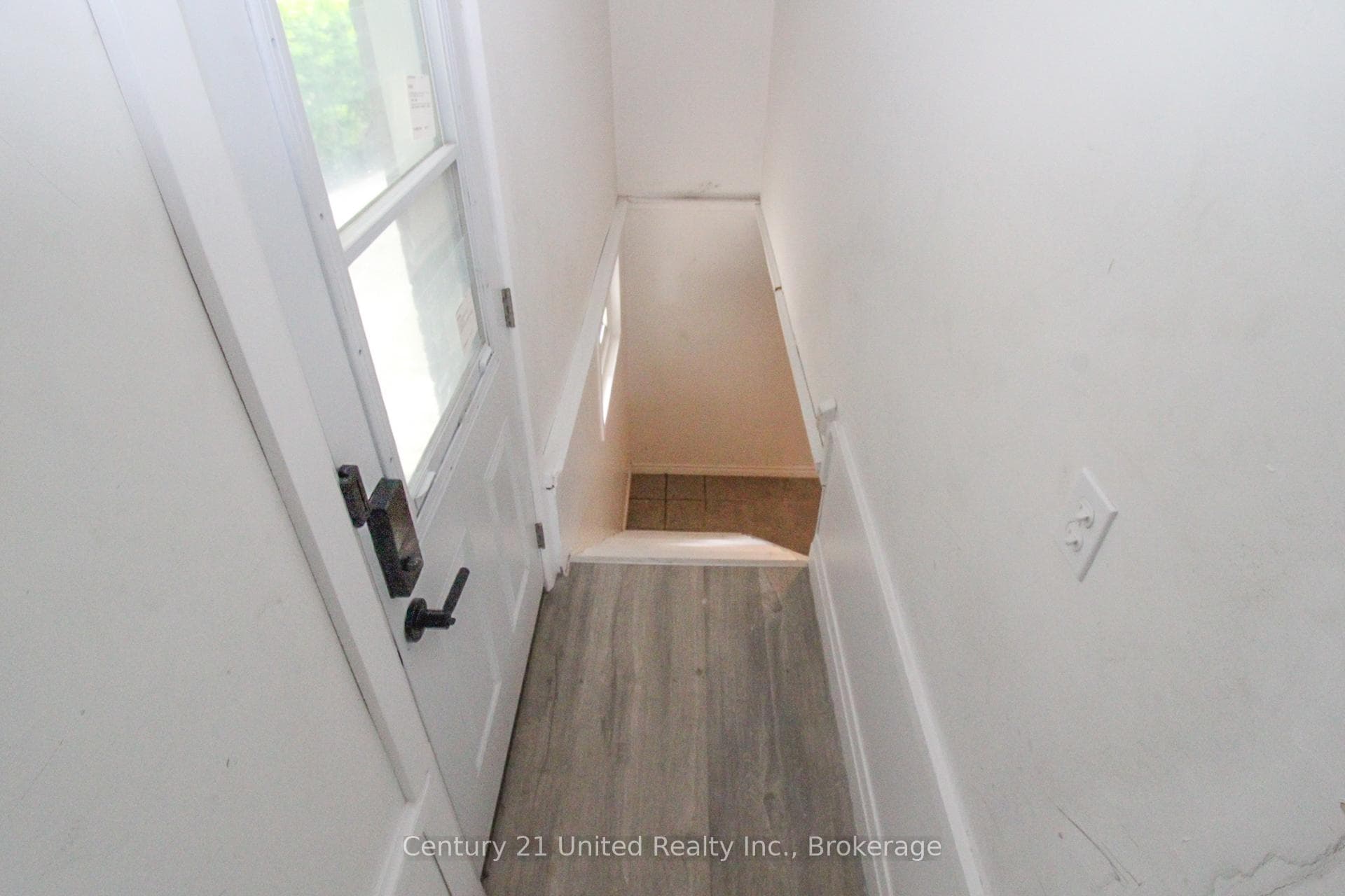 822 Argyle Street photo 29