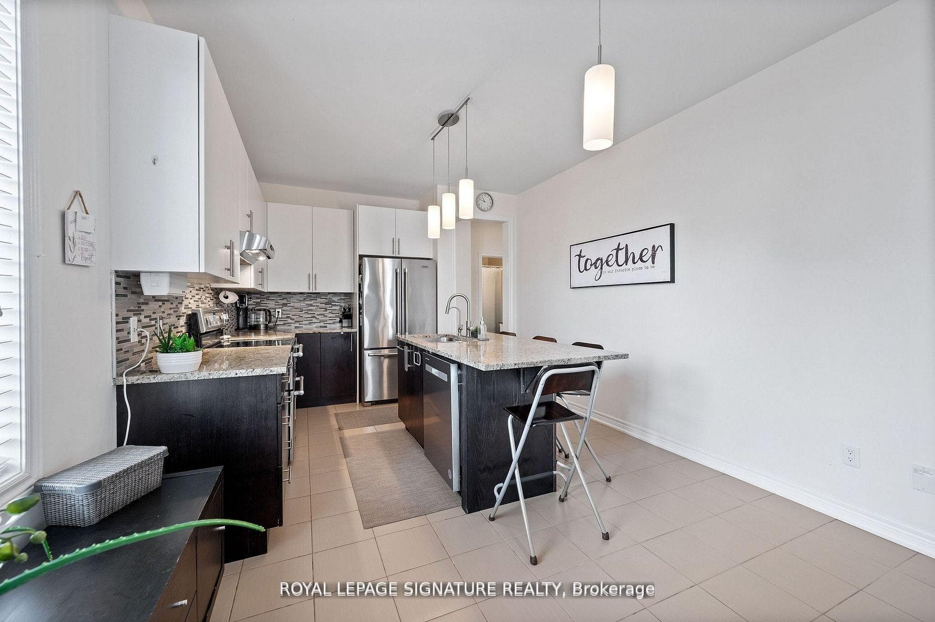 436 Galbraith Street photo 13
