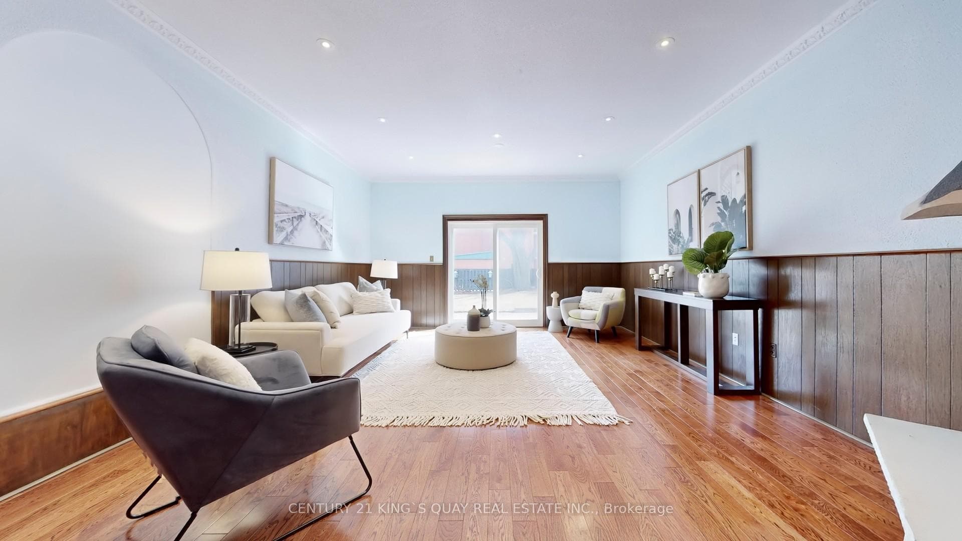 50 Bedford Park Avenue photo 3