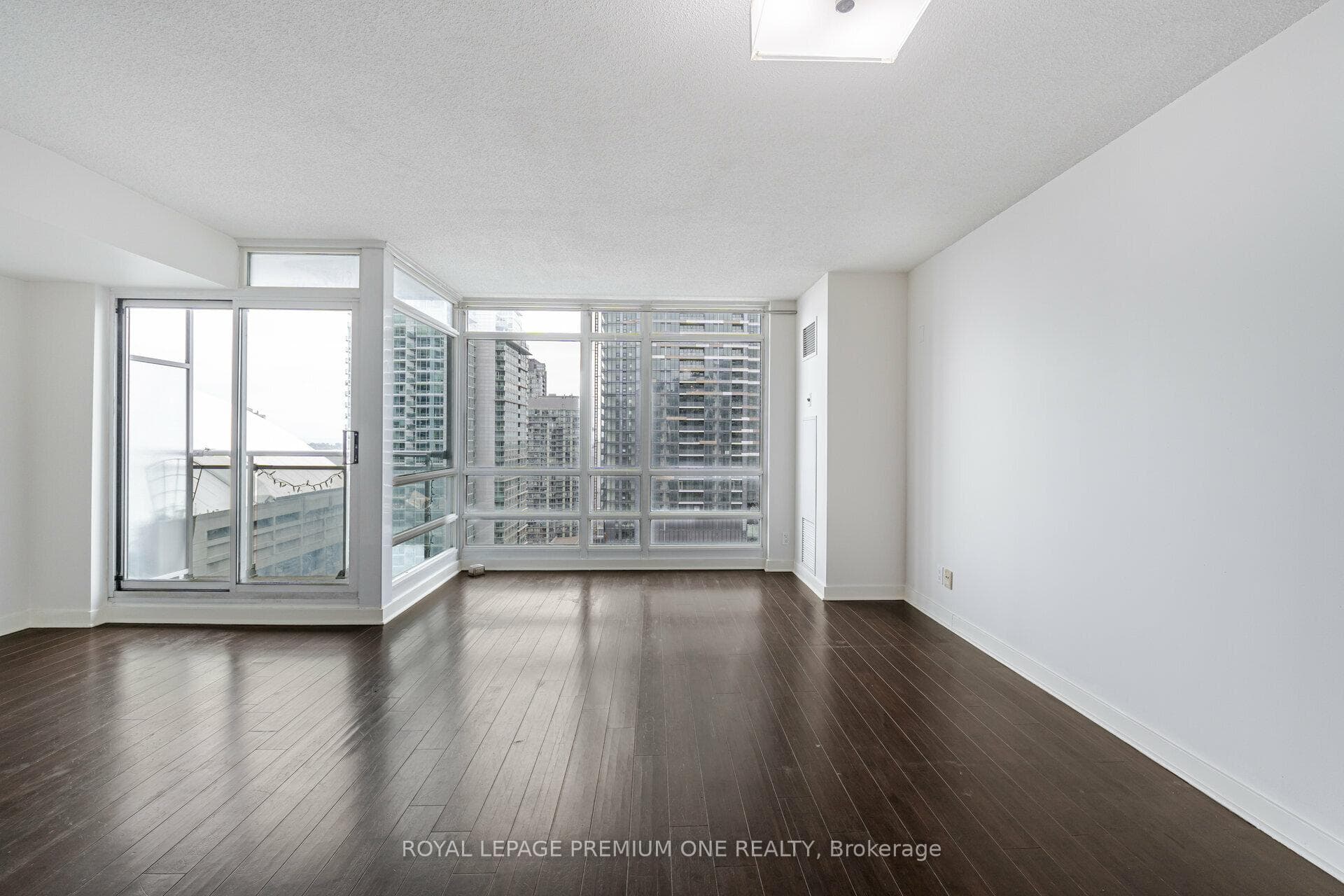 381 Front Street Unit 2709 photo 8