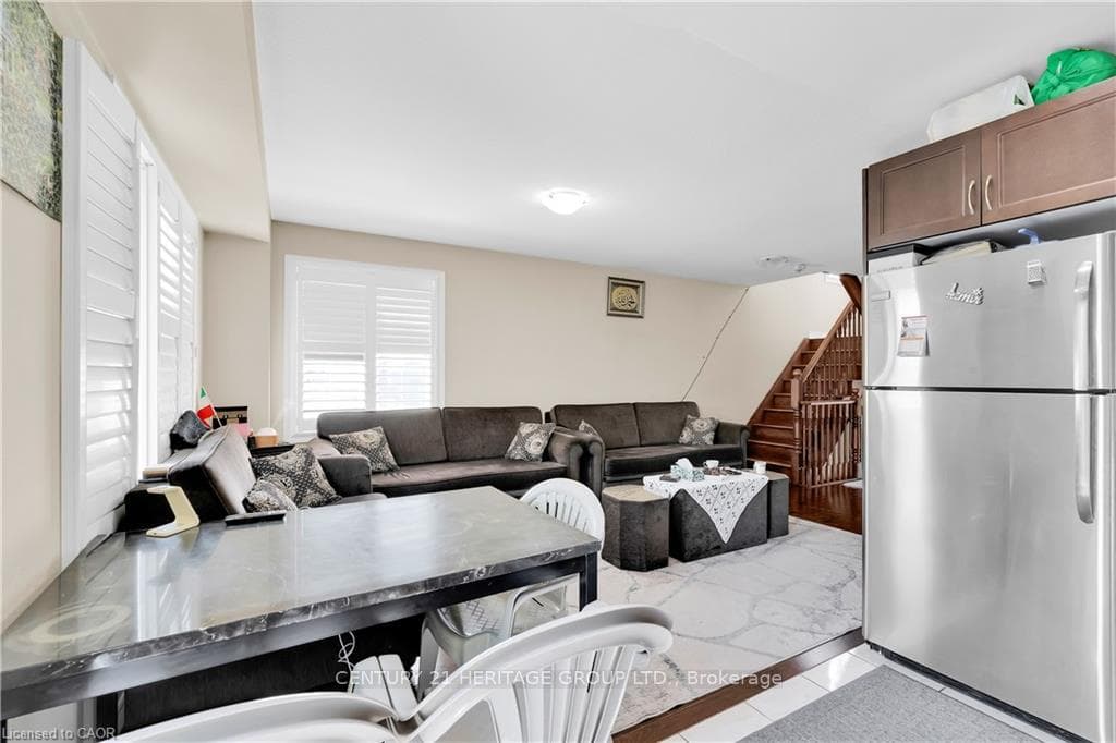 1354 Upper Sherman Avenue photo 11