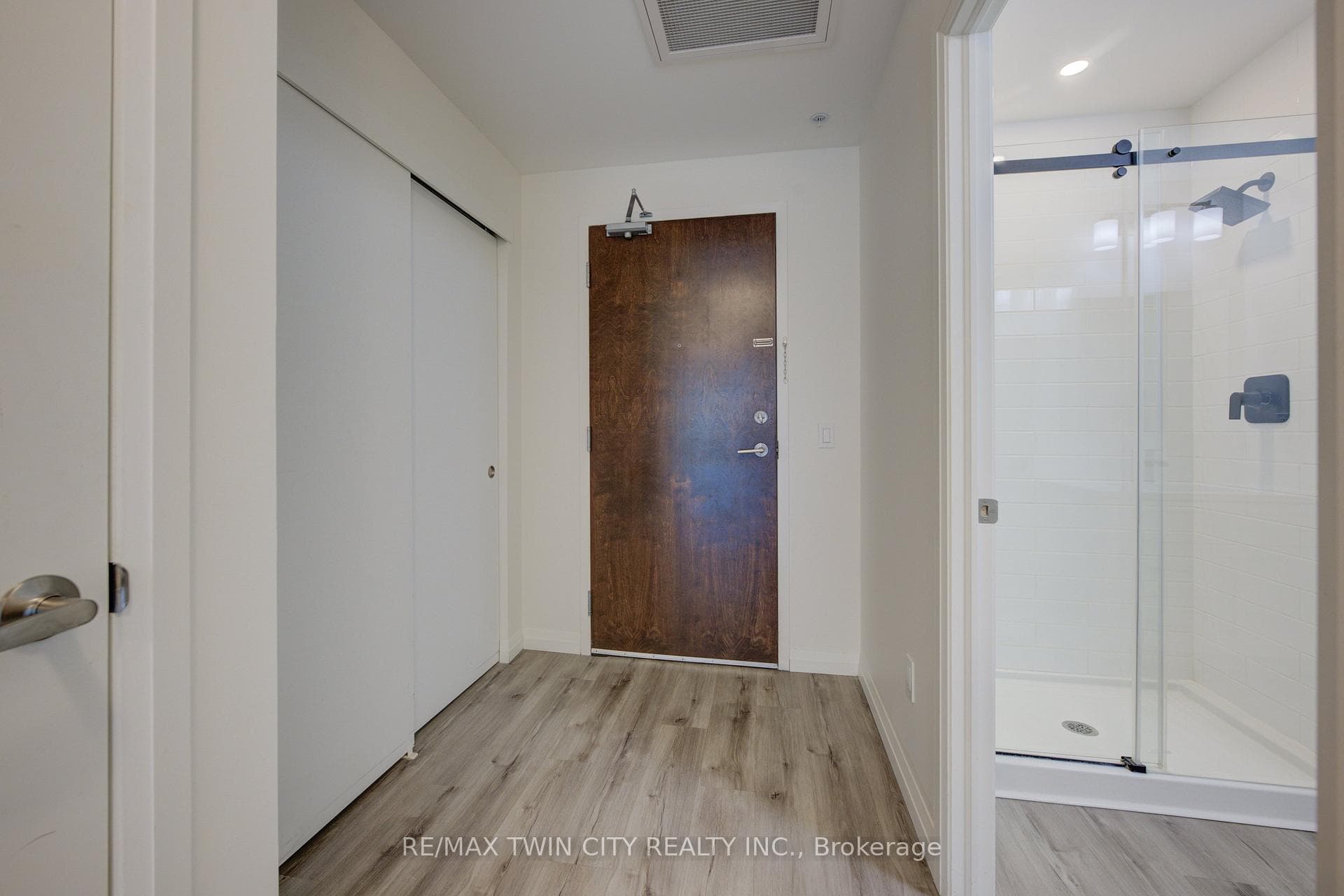 108 Garment Street Unit 713 photo 7