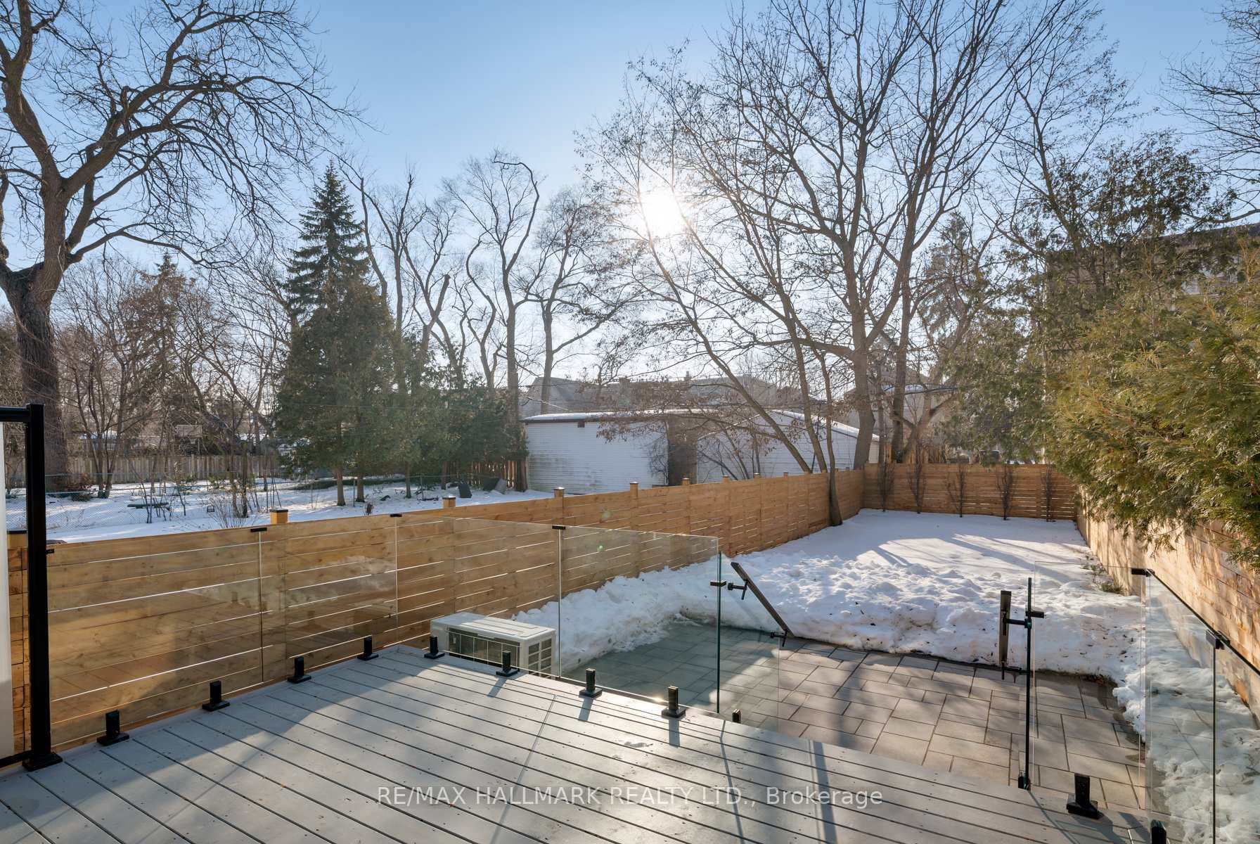 72 Marmot Street photo 42