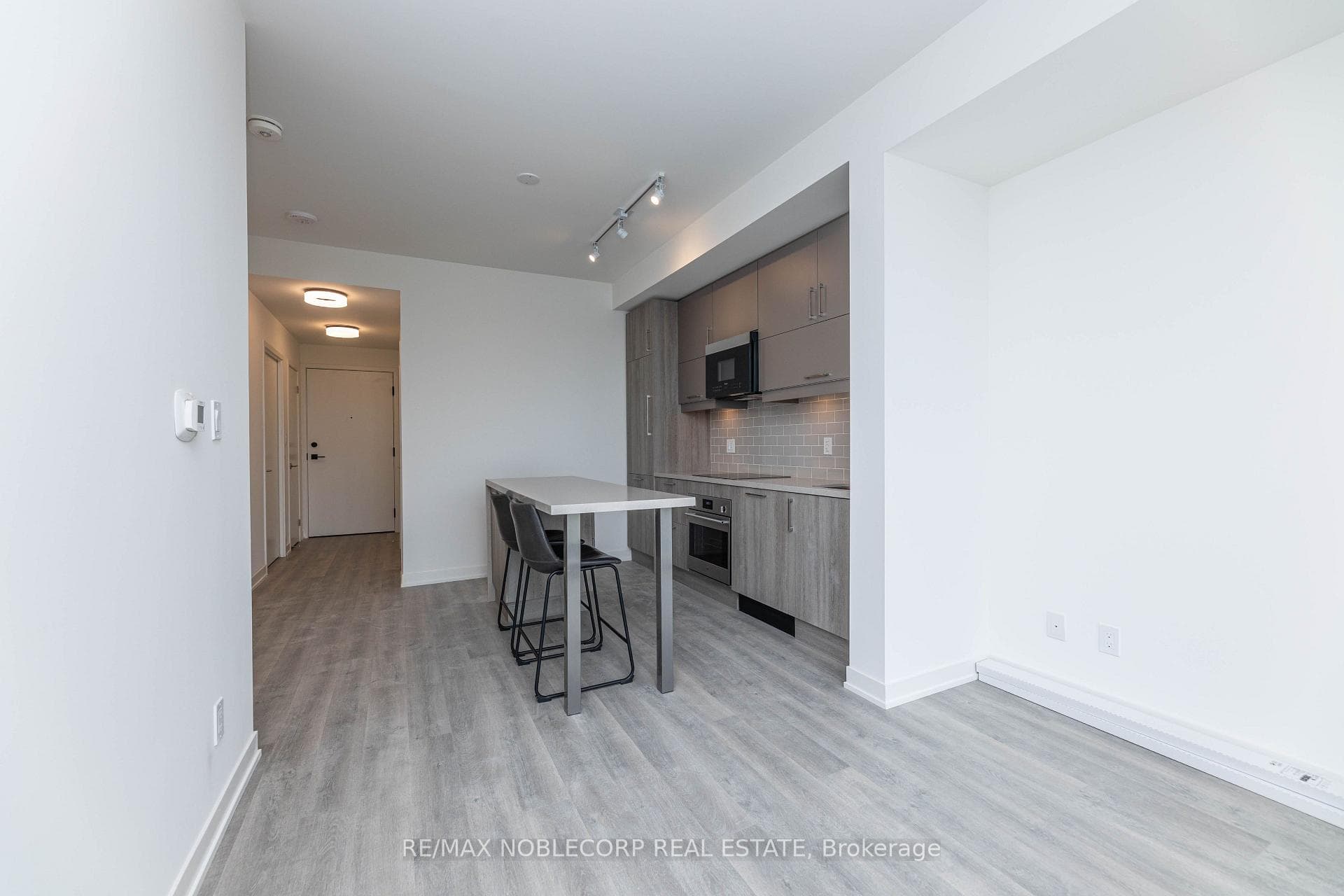 292 Verdale Crossing Unit 805B photo 15