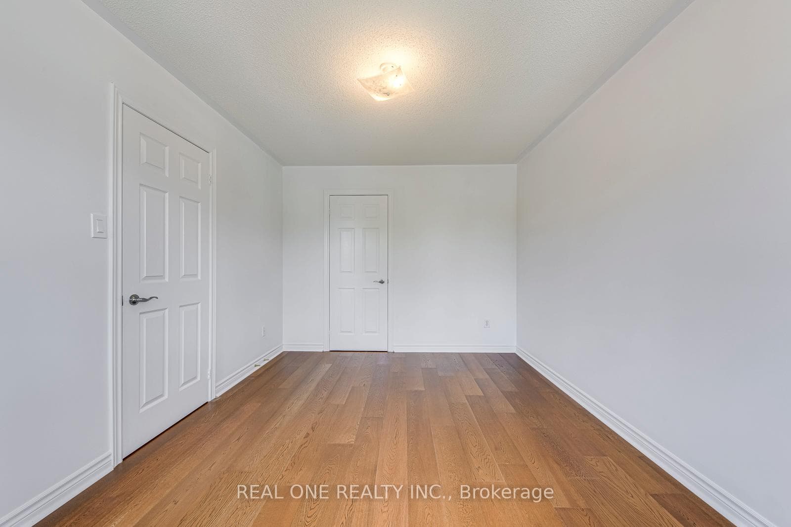 5192 Castlefield Drive photo 27