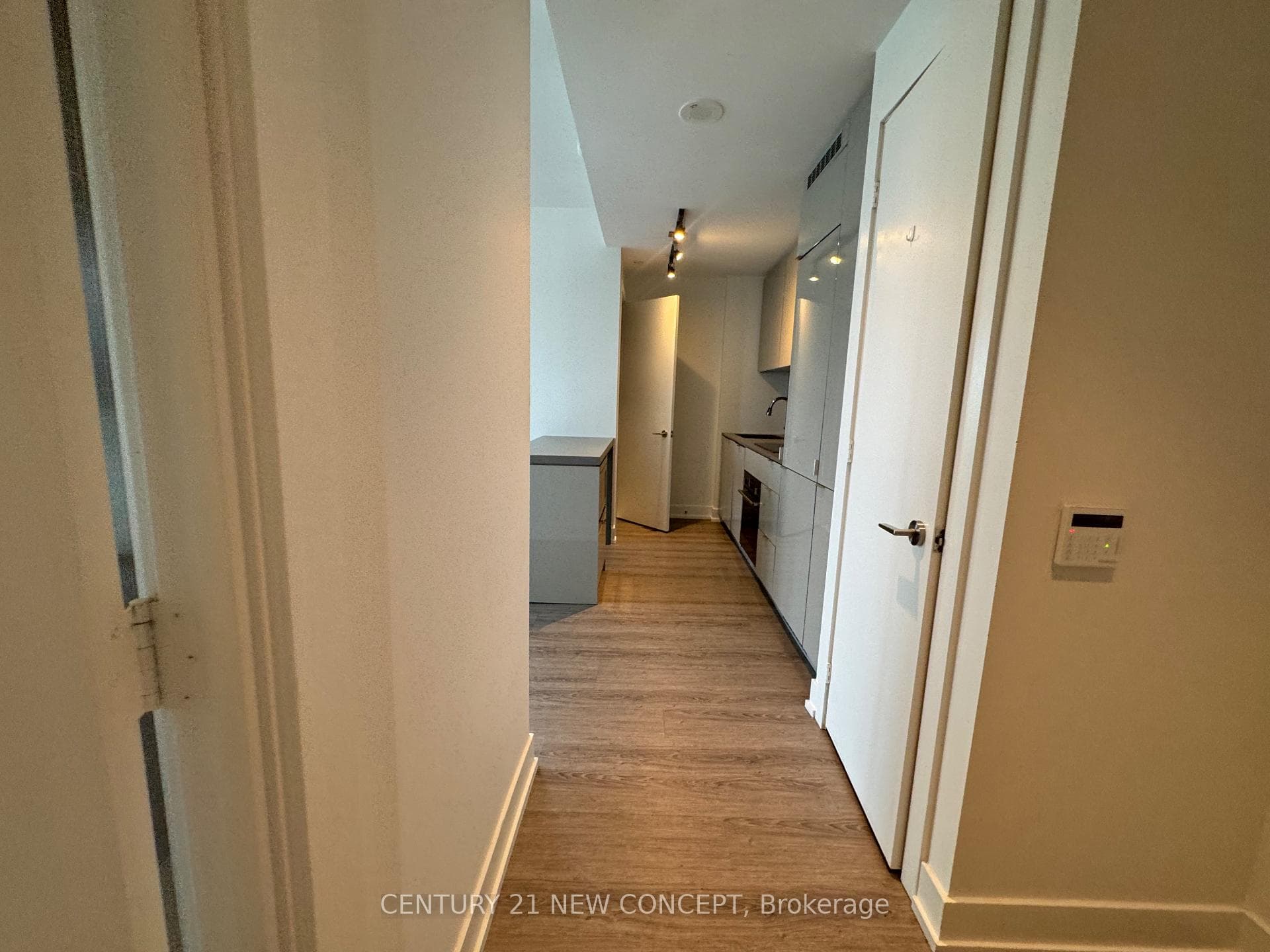 7 Grenville Street Unit 4605 photo 15