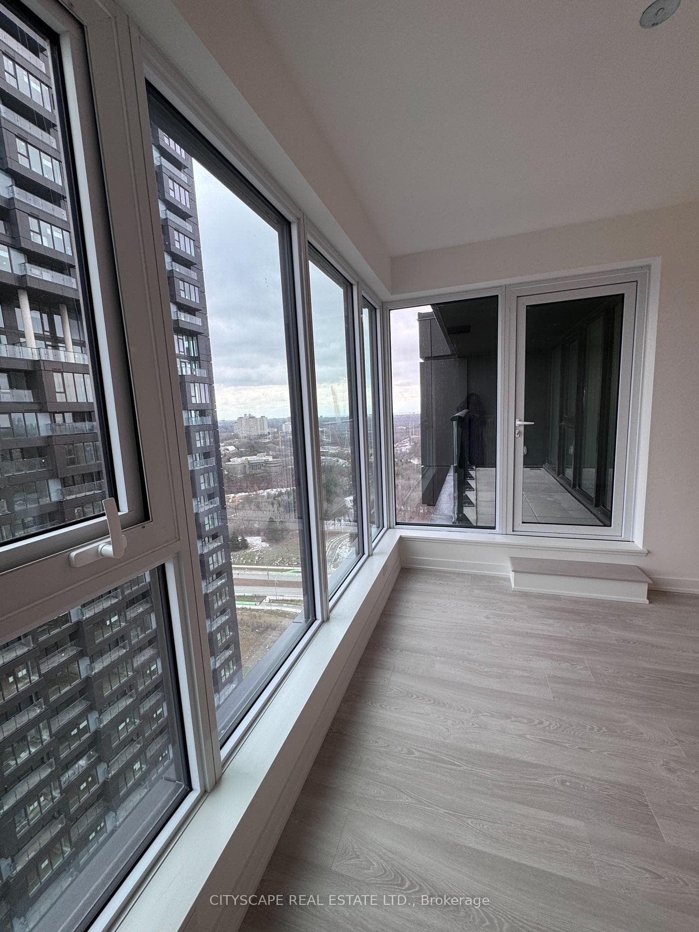 1 Quarrington Lane Unit 2520 photo 7