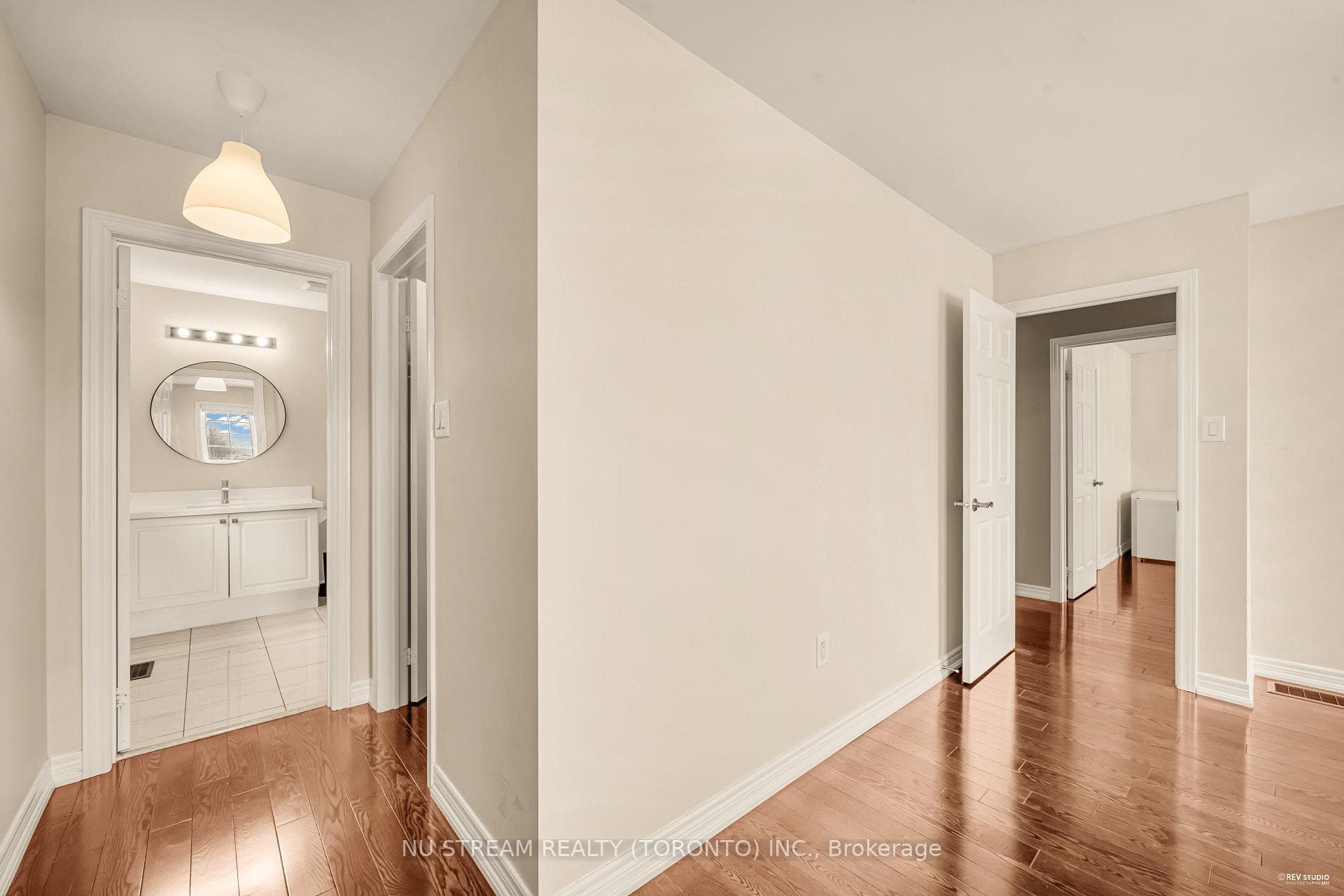 111 LEALINDS Road photo 33