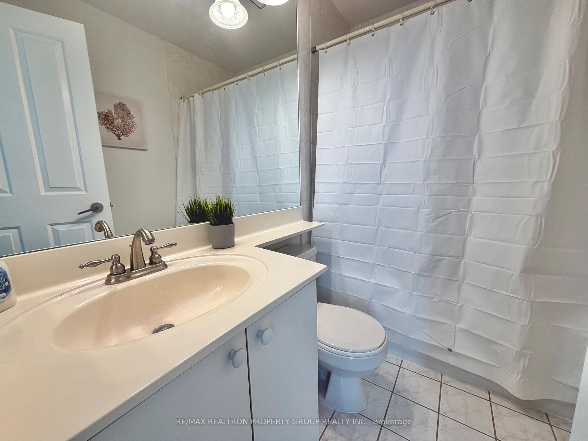 68 Corporate Drive Unit 225 photo 16