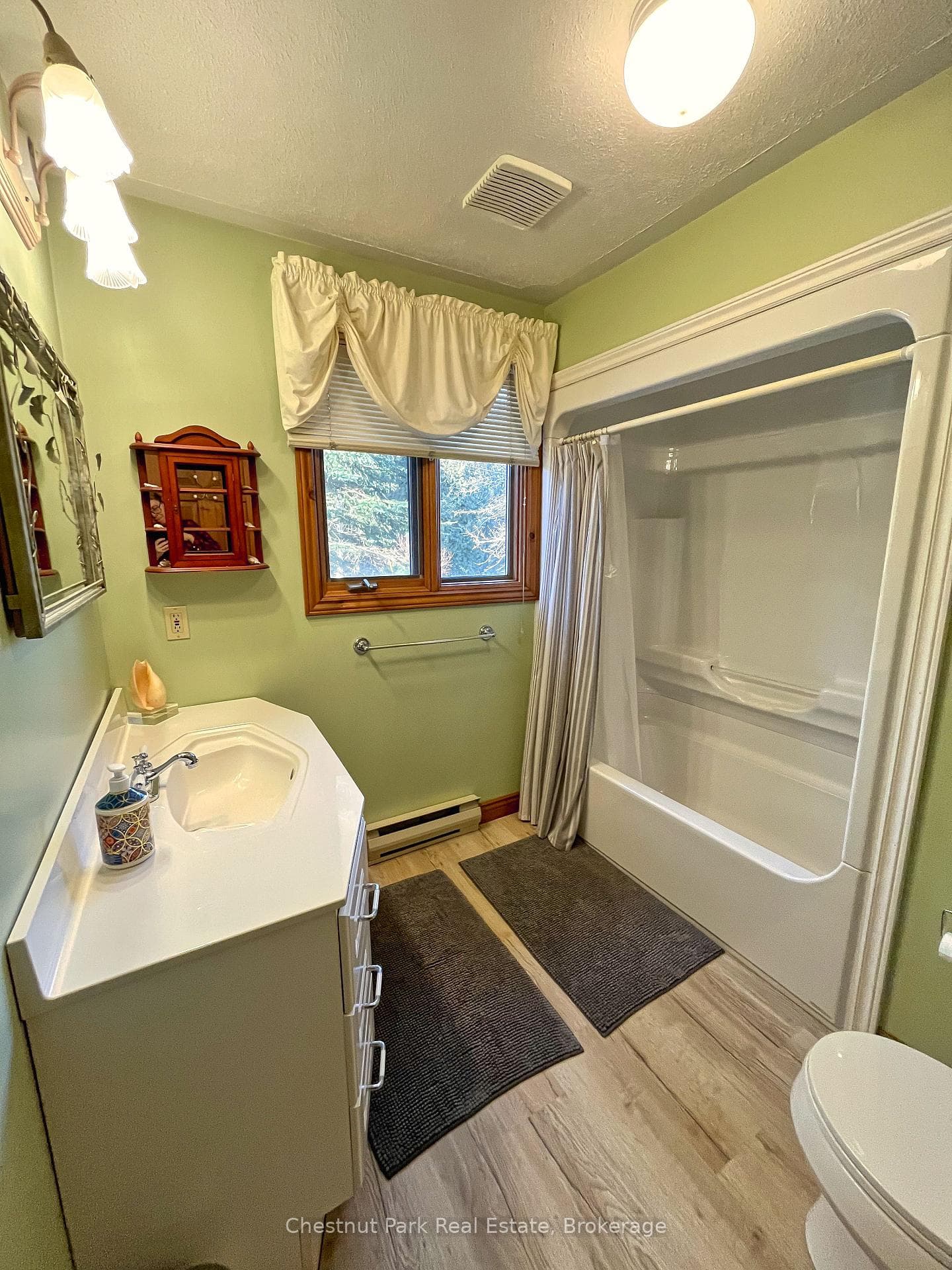 145 SCOTT Street photo 10