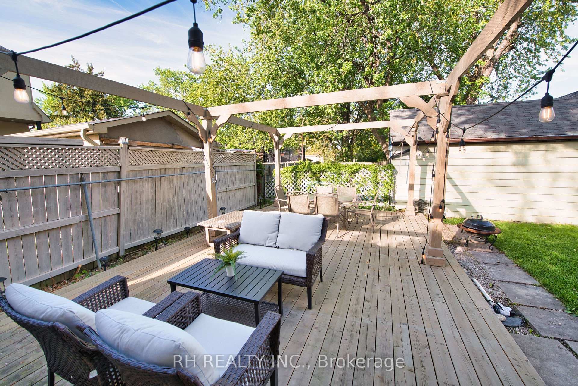 40 Patika Avenue photo 4