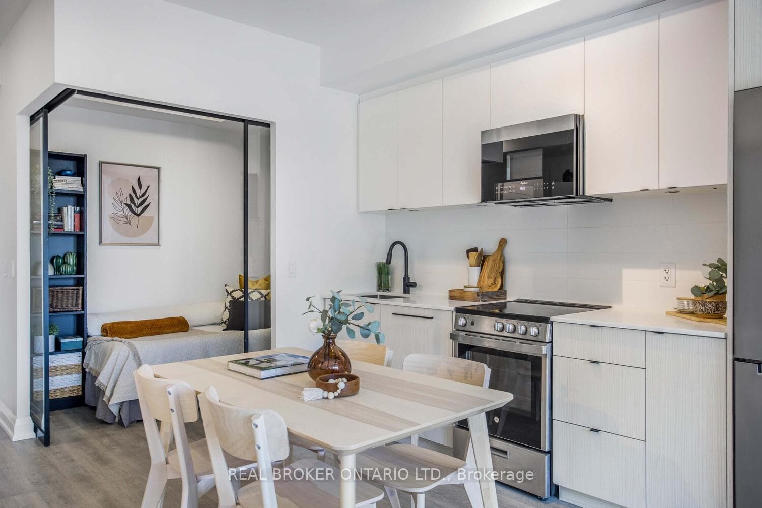 2369 Danforth Avenue Unit 210 photo 14