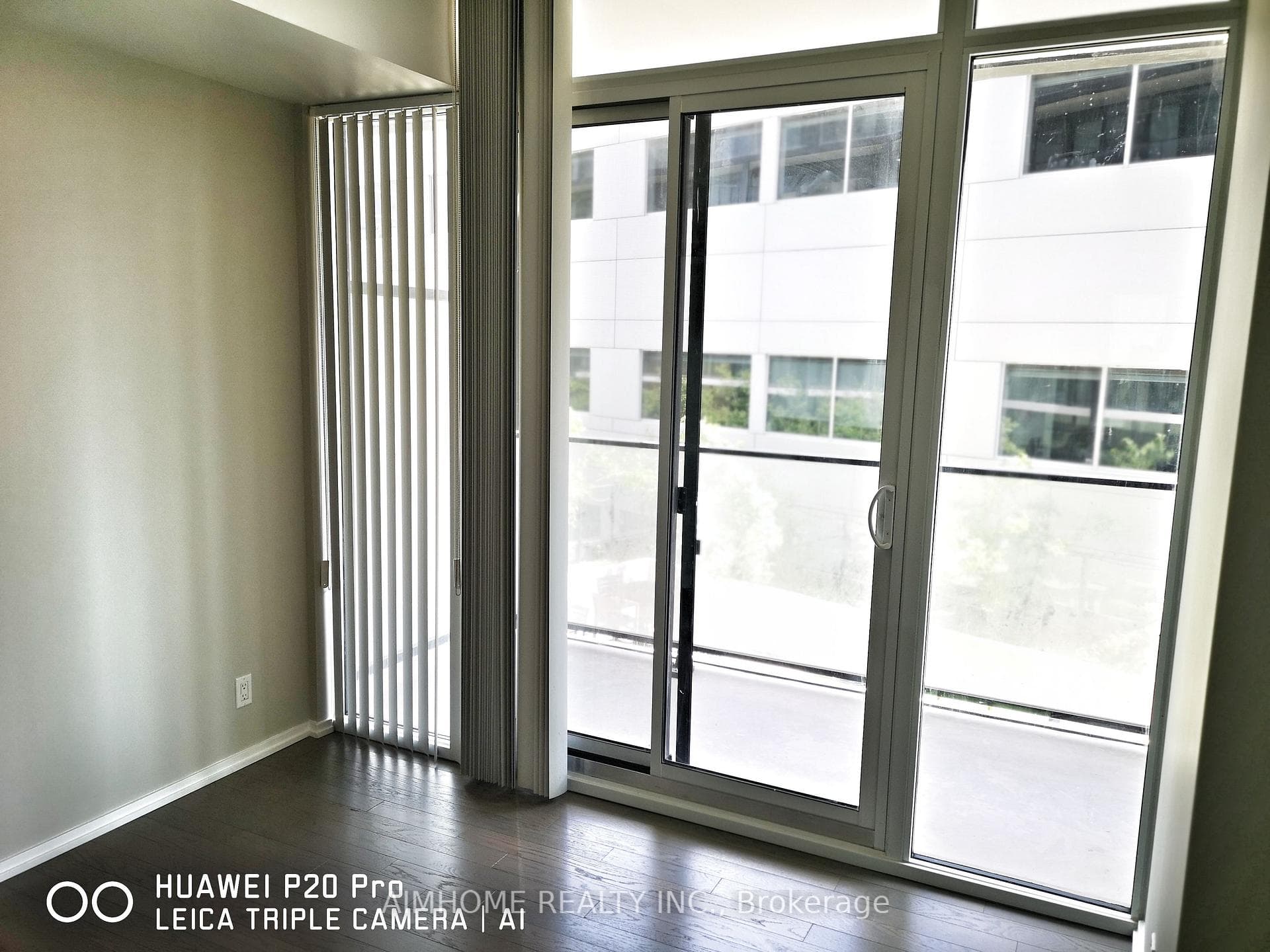 125 Peter Street Unit 601 photo 9