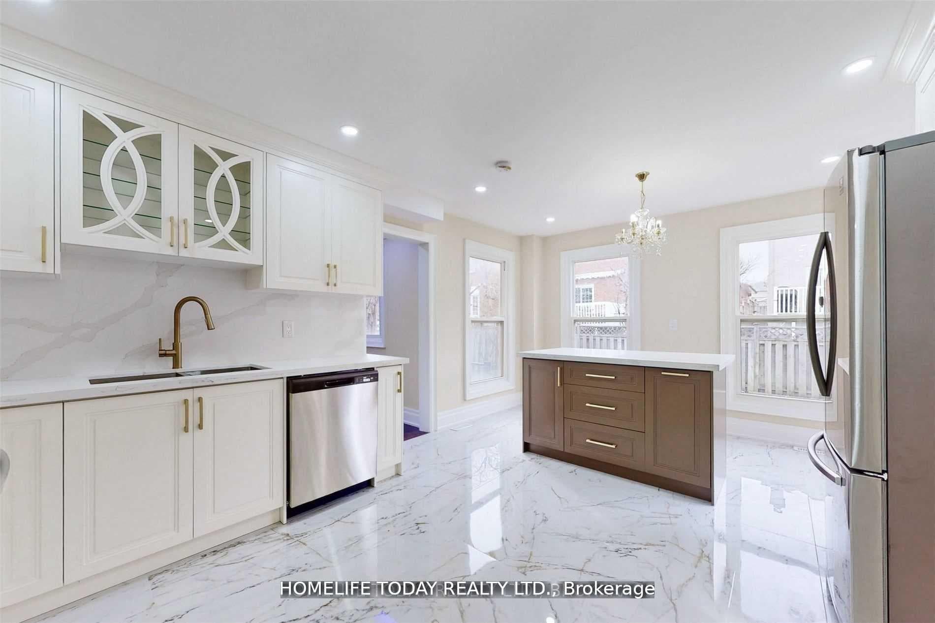 710 Morrish Road photo 9