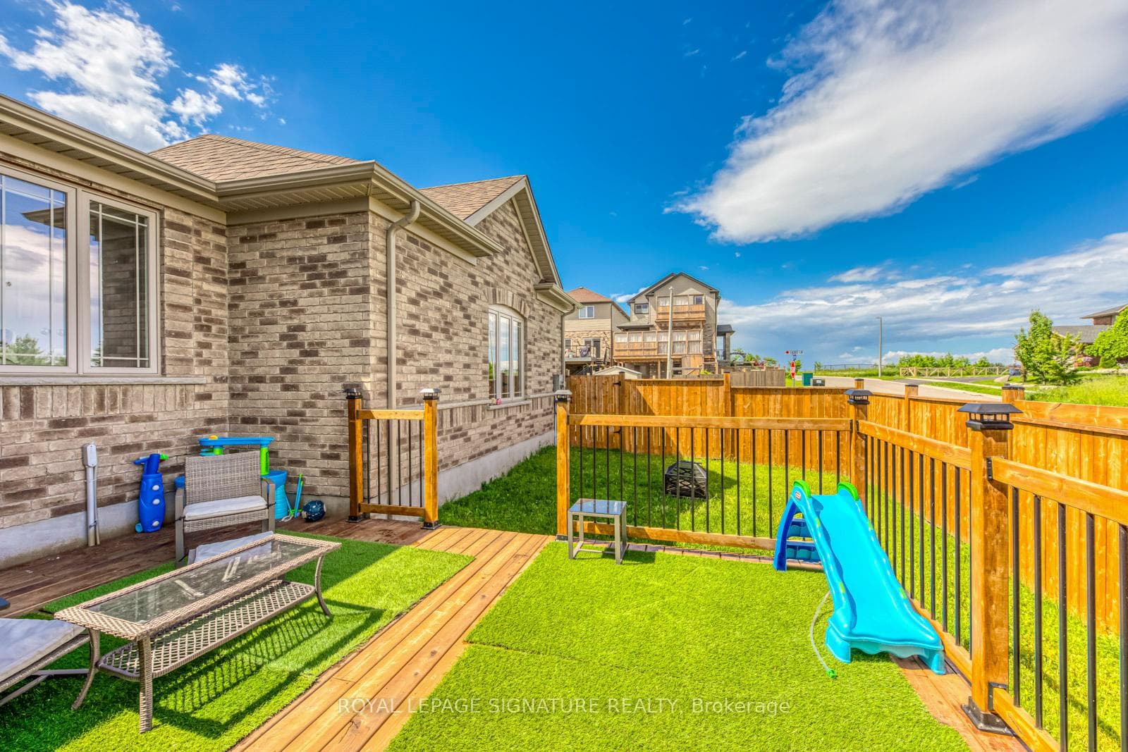 79 Golden View Drive photo 23