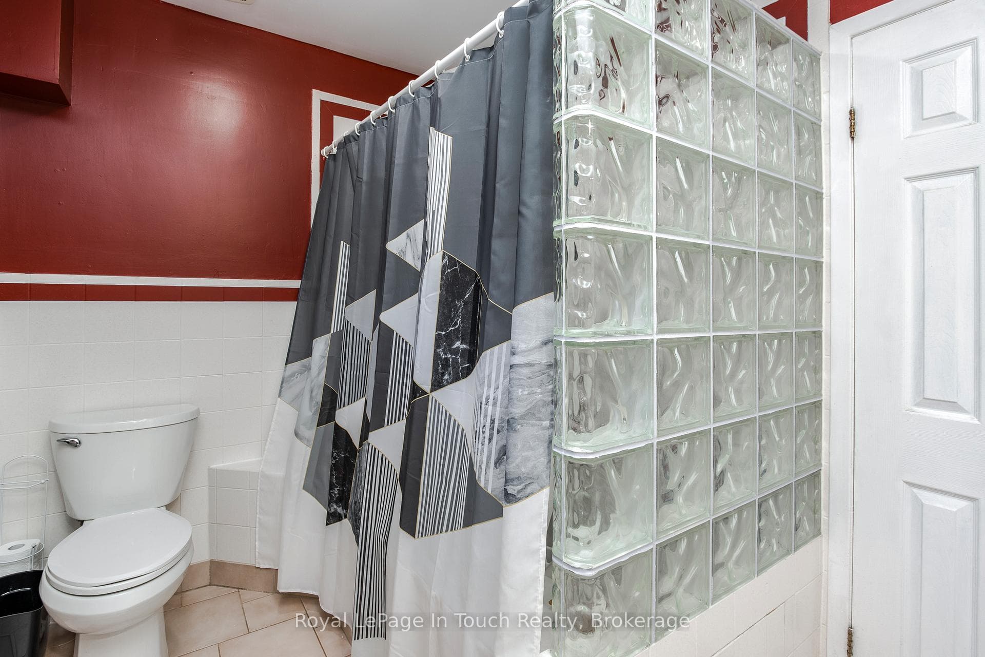 477 Murray Road photo 16